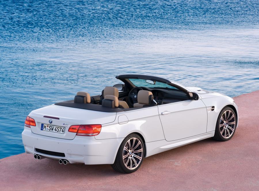 BMW M3 Convertible 2008 года  (фото 17 из 66)